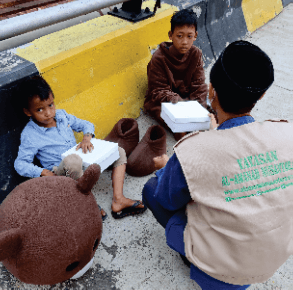Makan Gratis Untuk Dhuafa